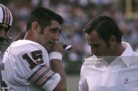 Quarterback Earl Morrall and head coach Don Shula, of the Miami... | 1972 miami dolphins, Miami ...