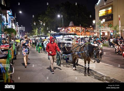 Jalan Malioboro Yogyakarta Indonesia Stock Photo - Alamy