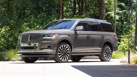 2024 Lincoln Navigator: Choosing the Right Trim - Autotrader