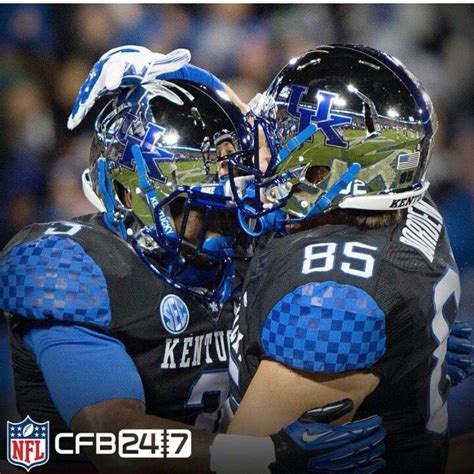 Kentucky chrome helmets Kentucky Football, Uk Football, Football Uniforms, University Of ...
