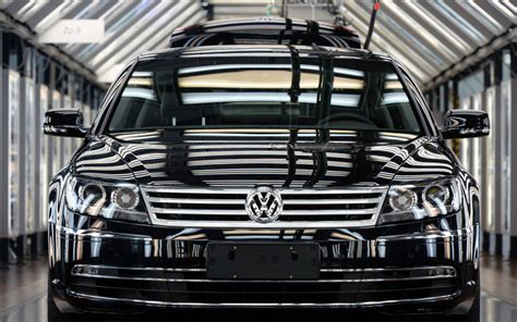 The Volkswagen Phaeton is the Ultimate Used Luxury Car Bargain