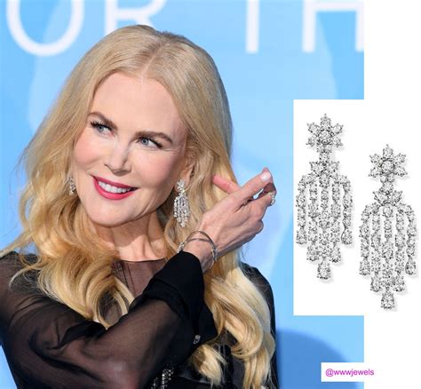 Nicole Kidman at Gala for Oceans wearing Harry Winston diamond cluster ...