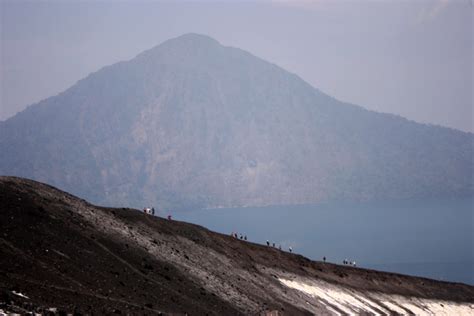 Inilah 10 Fakta Unik Krakatau sebagai Gunung Api Terbaik di Dunia