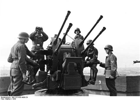 [Photo] German Flakvierling 38 anti-aircraft gun mounted on top of a ...