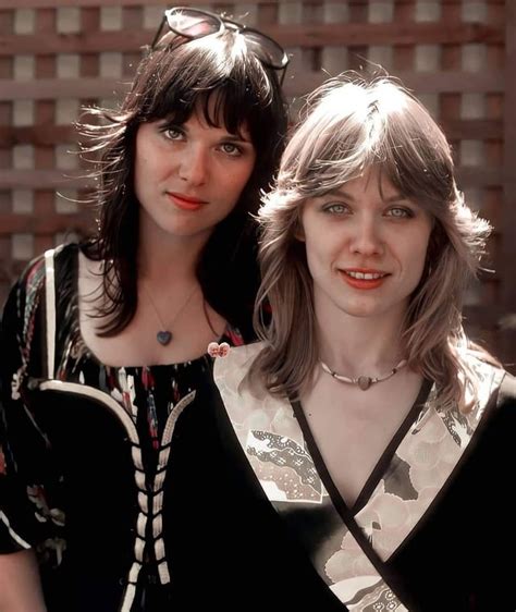 Ann Wilson & Nancy Wilson of Heart. 1970s. : r/OldSchoolCelebs