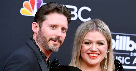 Kelly Clarkson Divorce: Signs She Split From Brandon Blackstock