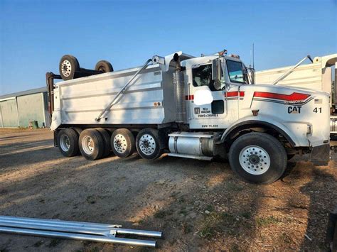 2001 Kenworth T800 Dump Truck LOW MILES For Sale, 380,000 Miles | Boise ...