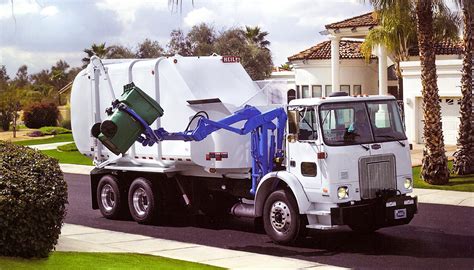 Heil® Liberty™ Automated Side Loader Garbage Truck - Side Load Trash Truck | Heil