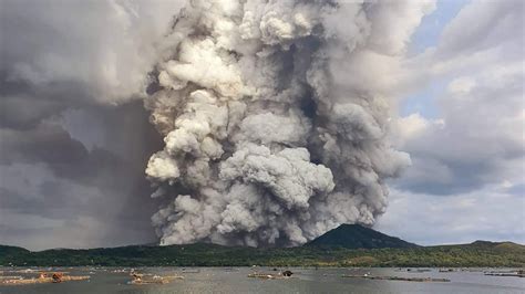 Live: Taal Volcano near Manila erupts, spewing ash and steam - CGTN