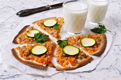 How To Make A Low Carb Tortilla Pizza - Aussie Keto Queen