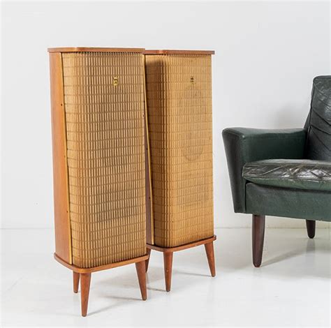 A Pair of Original Mid Century Vintage Grundig Raumklang Stereo Hi-Fi ...