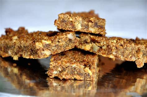 Served with love: Healthy Muesli Bars