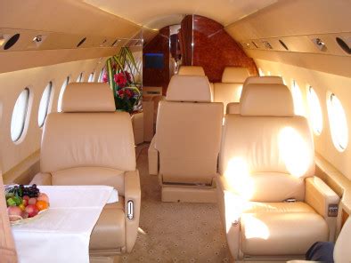 Private Jet available for charter : Dassault Falcon 900 EX with crew