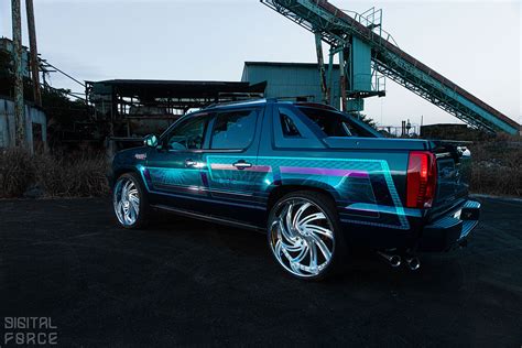 CADILLAC ESCALADE – HAMMAR DESIGN CustomPaint Art Studio