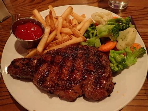 LONE STAR STEAKHOUSE & SALOON, Crestwood - Menu, Prices & Restaurant Reviews - Tripadvisor