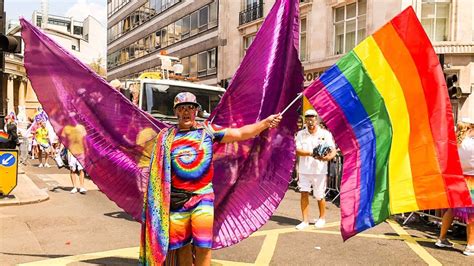 10 best Gay Pride outfits to look sexy and fabulous this summer 2019