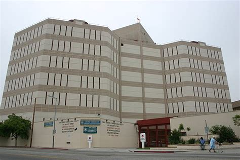 Twin Towers Correctional Facility - Wikipedia