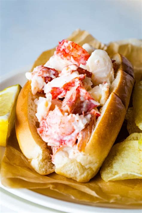 How to Make a Lobster Roll - Cook Fast, Eat Well