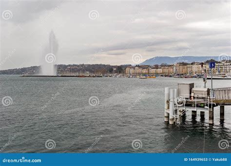 Fountain in Geneva Lake stock image. Image of tourism - 164939653