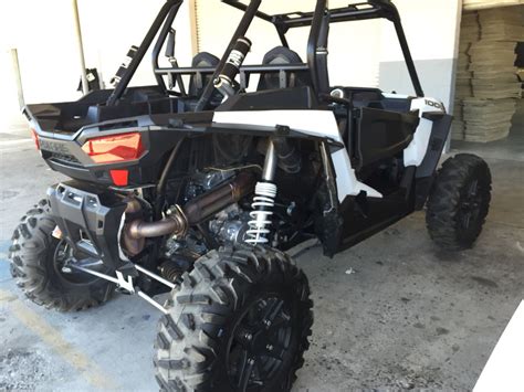 No more stickers on the Rzr | Autos