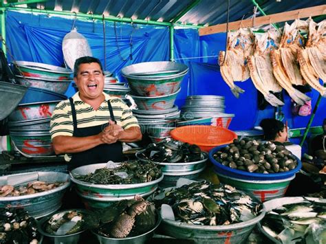 EL SALVADOR, LA LIBERTAD - MAR 4, 2017. Fish Market, La Libertad ...