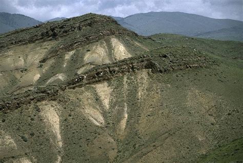 Imbricate thrust faults. – Geology Pics