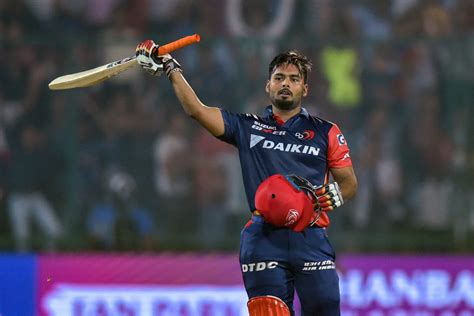 IPL 2018: Rishabh Pant's 63-ball 128* takes cricketing fraternity by storm, southpaw hailed on ...