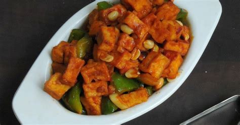 Priya's Versatile Recipes: Kung Pao Tofu/Vegan Kung Po Tofu