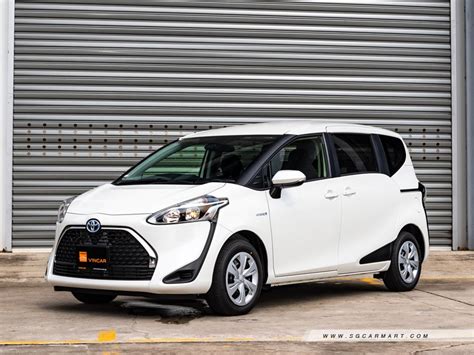 New Toyota Sienta Hybrid 2015 Photos, Photo Gallery - Sgcarmart