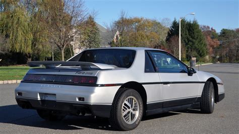 1986 Pontiac Fiero SE | W88 | Kissimmee 2016