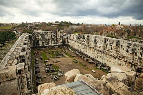 Temple of Apollo in Didyma [The Amazing Sanctuary of Apollo]