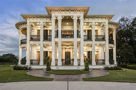 Historic plantation house replica in Tomball sees huge price reduction