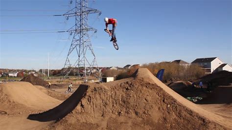 BMX & MTB Dirt Jumping- OktoberSHRED- Cottage Grove Bike Park - YouTube