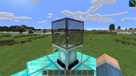 1.17 tinted glass on a beacon : r/Minecraft