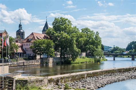 Stadt Hameln -Weser mit Münsterkirche Stock-Foto | Adobe Stock