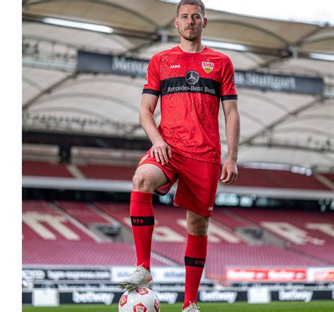 VfB Stuttgart 2021-22 Away Kit