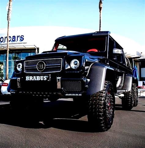 Brabus 700 – Mercedes-Benz G63 AMG 6×6 (Instagram @fjmercedes) – Tara Forrest