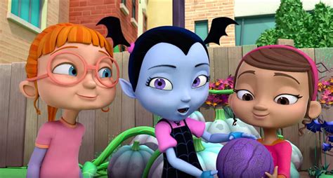 Vampirina, Disney Junior,Vampirina Hauntley, Vee, Oxana Hauntley, Boris Hauntleyy, Nanpire ...