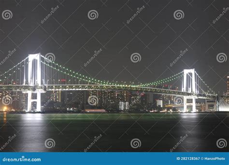 Night View of Rainbow Bridge in Tokyo, Japan Stock Image - Image of ...