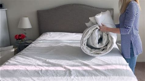 The Easiest Way To Put On A Duvet Cover | Hometalk