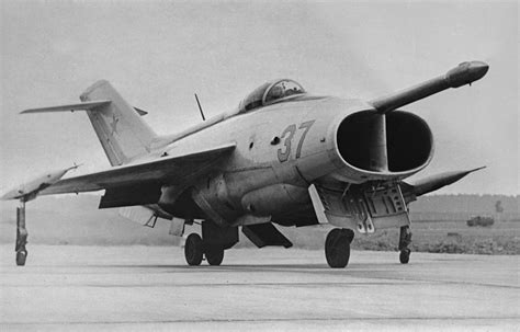 Yakovlev Yak-36 prototype VTOL aircraft : HistoricalAircraft