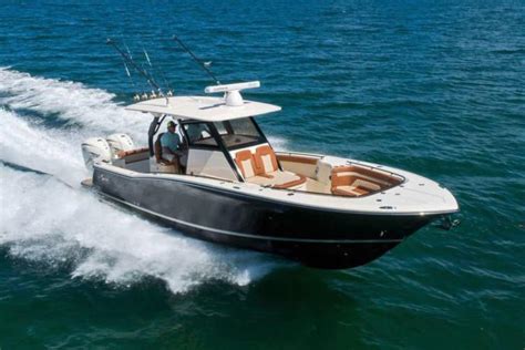 2023 Scout 330 LXF, Sarasota Florida - boats.com