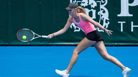 Tennis: Kiwi Erin Routliffe notches up first WTA Tour win - NZ Herald