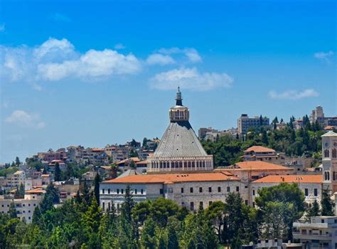 GOLDEN CROWN | Nazareth old city