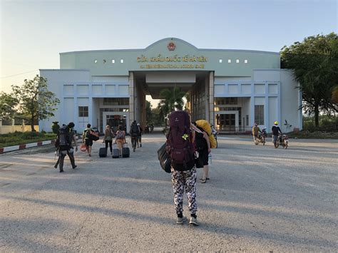 How I Crossed The Ha Tien Vietnam Cambodia Border - Travel Dot to Dot