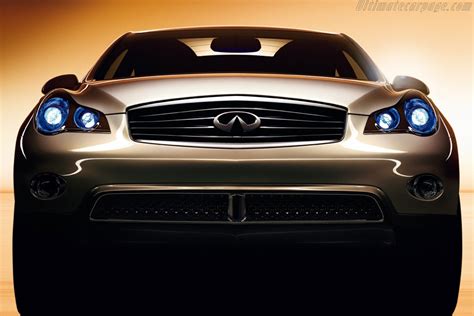 Infiniti EX Concept