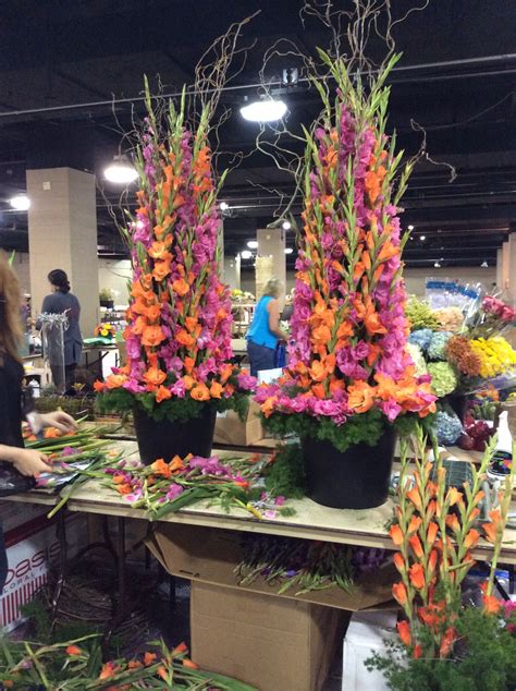 Beautiful California glads! | Fresh flowers arrangements, Large flower arrangements, Hotel ...