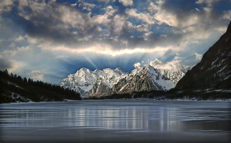 Free Images : landscape, nature, snow, winter, cloud, sky, sunlight, lake, mountain range ...