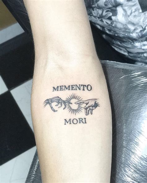 Discover 72+ minimalist memento mori tattoo latest - in.cdgdbentre