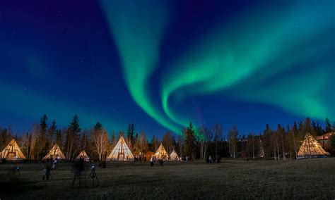 Canada & Northern Lights Winter Experience | TripADeal